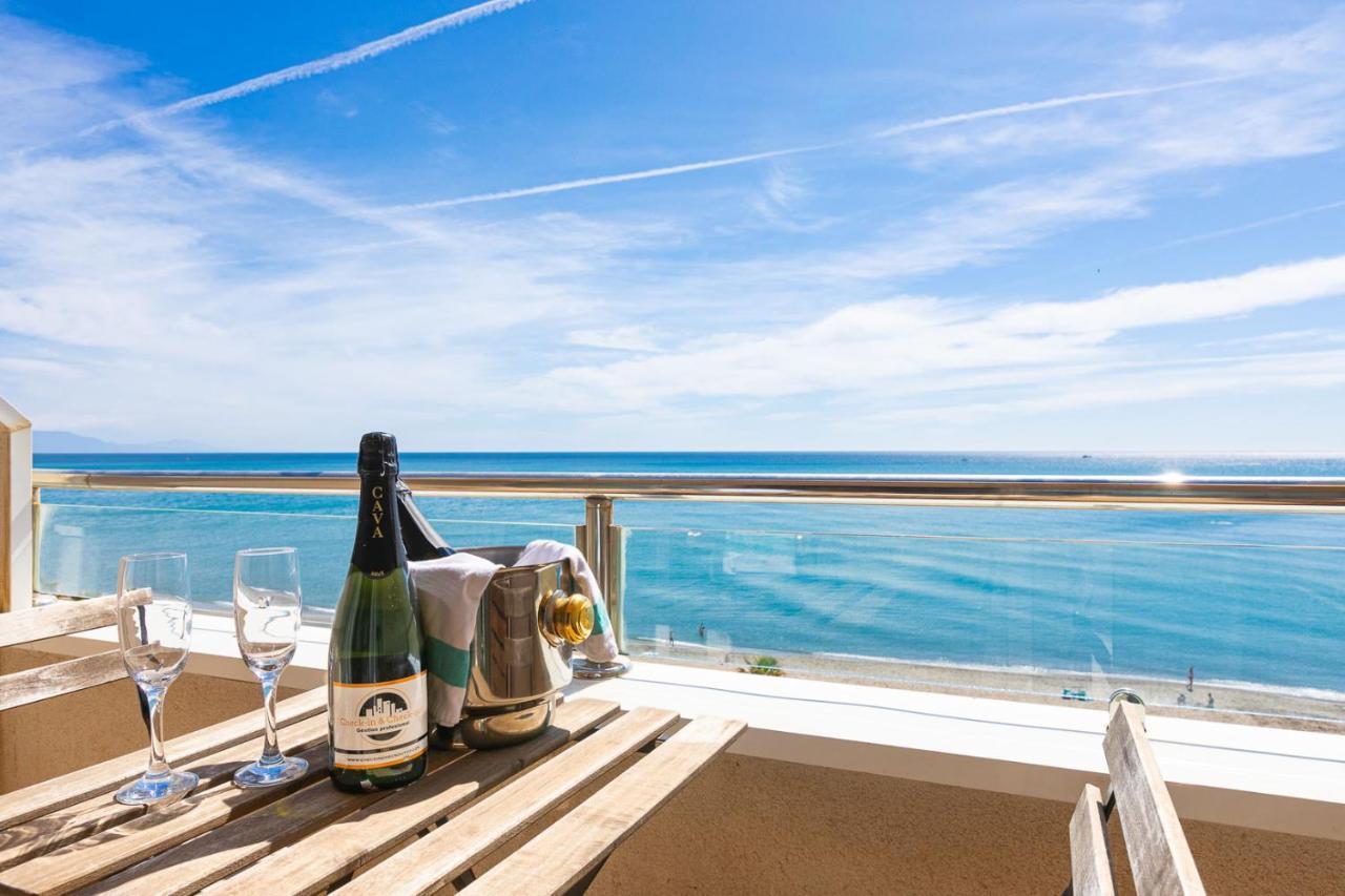 Apartmán Apartamento El Velero Primera Linea Playa Torremolinos Exteriér fotografie